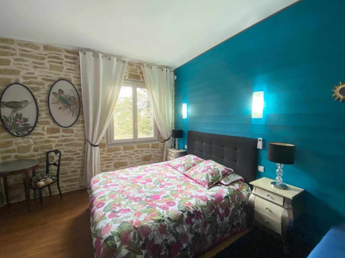 O Clair De Lune Au Coeur De Sarlat - Chambres Climatisees - Parking Prive - Piscine Chauffee - Spa Et Massages Kültér fotó