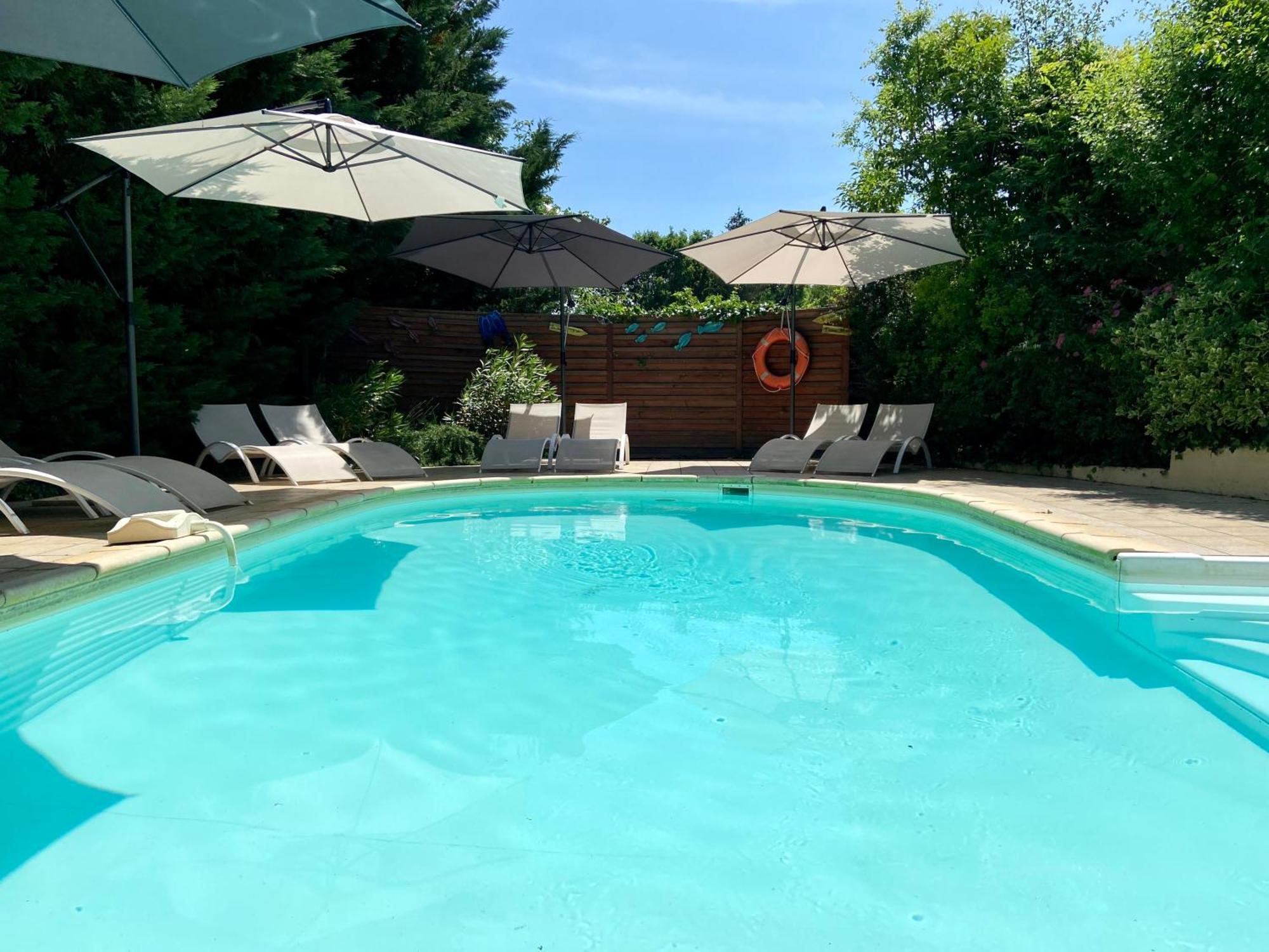 O Clair De Lune Au Coeur De Sarlat - Chambres Climatisees - Parking Prive - Piscine Chauffee - Spa Et Massages Kültér fotó