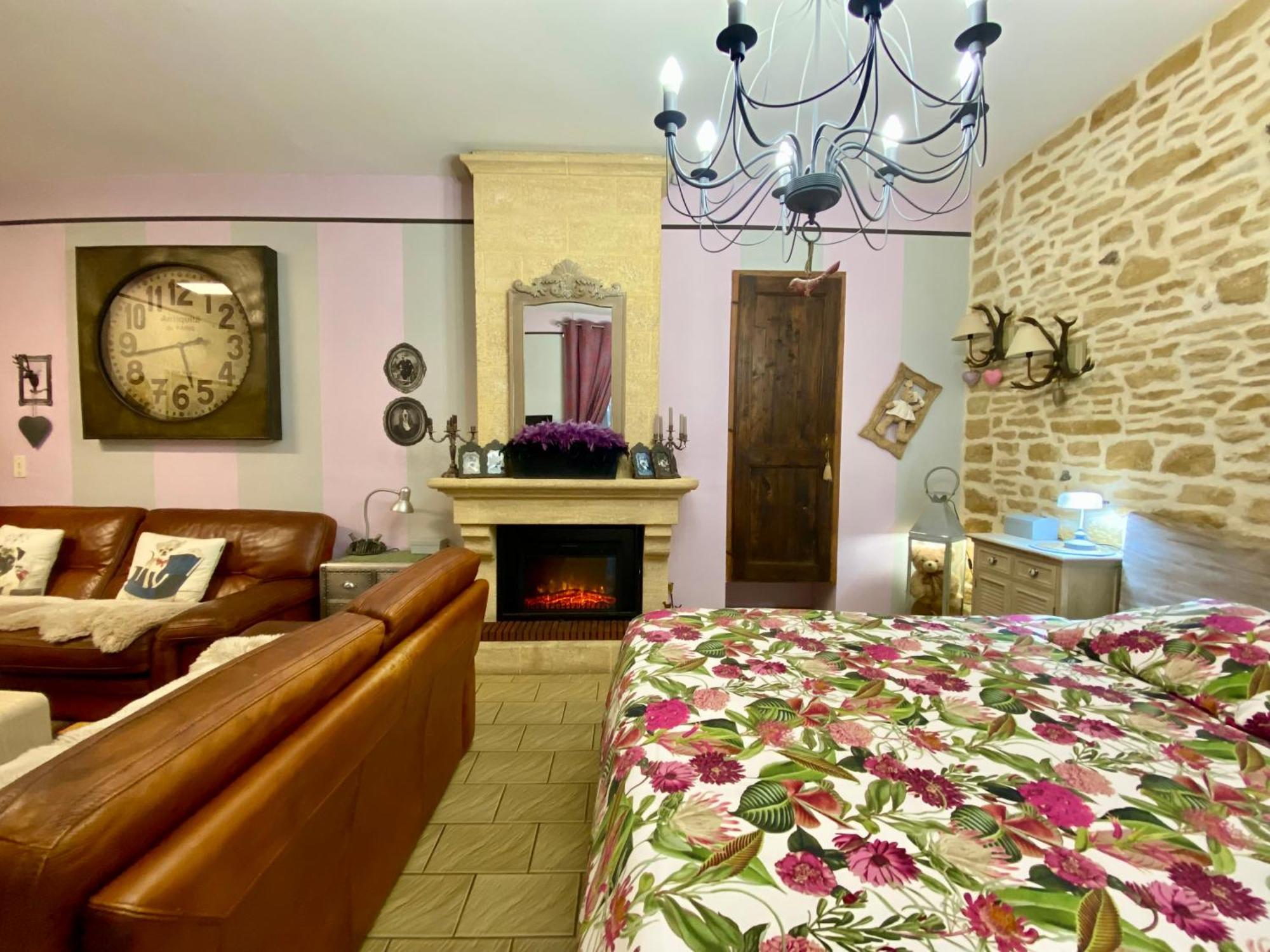 O Clair De Lune Au Coeur De Sarlat - Chambres Climatisees - Parking Prive - Piscine Chauffee - Spa Et Massages Kültér fotó