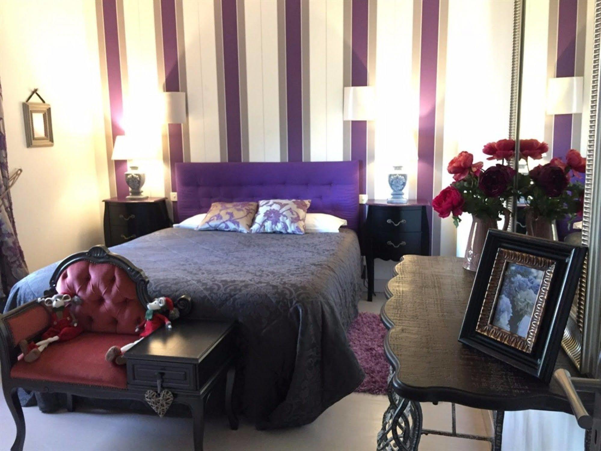 O Clair De Lune Au Coeur De Sarlat - Chambres Climatisees - Parking Prive - Piscine Chauffee - Spa Et Massages Kültér fotó